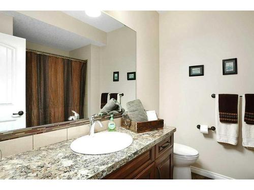 42 Coachill Street, Blackfalds, AB - Indoor Photo Showing Bathroom