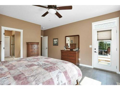 42 Coachill Street, Blackfalds, AB - Indoor Photo Showing Bedroom