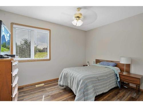 38 Langley Close, Lacombe, AB - Indoor Photo Showing Bedroom