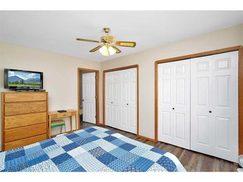 38 Langley Close, Lacombe, AB - Indoor Photo Showing Bedroom