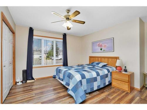 38 Langley Close, Lacombe, AB - Indoor Photo Showing Bedroom