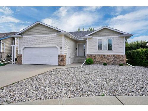 38 Langley Close, Lacombe, AB - Outdoor With Facade