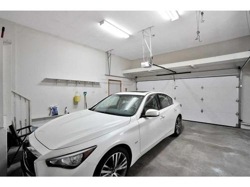 38 Langley Close, Lacombe, AB - Indoor Photo Showing Garage