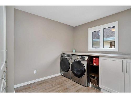 71 Anquetel Street, Red Deer, AB - Indoor Photo Showing Laundry Room