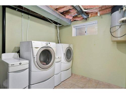 71 Anquetel Street, Red Deer, AB - Indoor Photo Showing Laundry Room