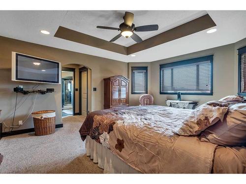 4 Fieldstone Way, Sylvan Lake, AB - Indoor Photo Showing Bedroom