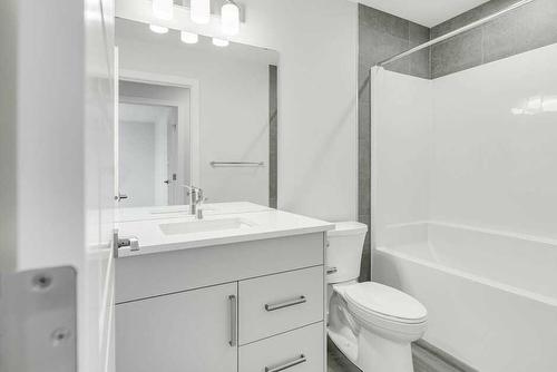 69 Emmett Crescent, Red Deer, AB - Indoor Photo Showing Bathroom