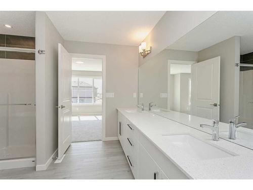 40 Key Cove Sw, Airdrie, AB - Indoor Photo Showing Bathroom