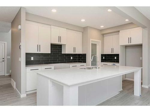 40 Key Cove Sw, Airdrie, AB - Indoor Photo Showing Kitchen