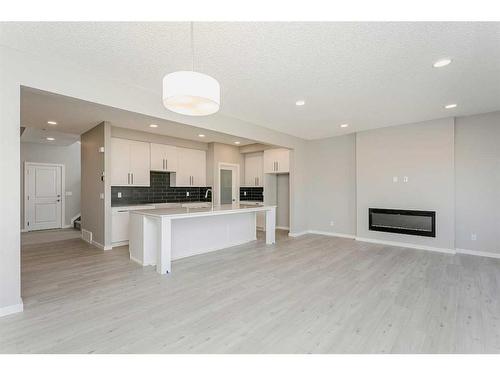 40 Key Cove Sw, Airdrie, AB - Indoor Photo Showing Kitchen