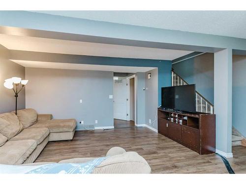 49 Ellenwood Drive, Red Deer, AB - Indoor Photo Showing Living Room