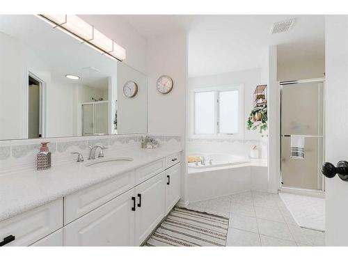 123 Alexander Crescent, Red Deer, AB - Indoor Photo Showing Bathroom