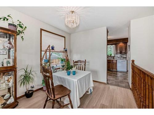 6418 55 Avenue, Ponoka, AB - Indoor Photo Showing Dining Room