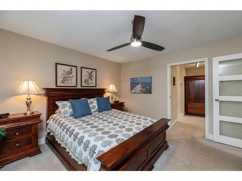 5432 58A Street Crescent, Lacombe, AB - Indoor Photo Showing Bedroom