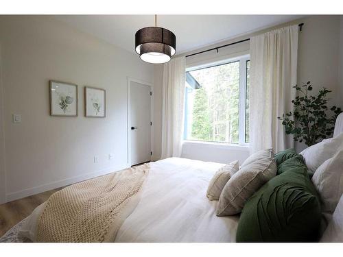 Meadow Ponds Drive, Rural Clearwater County, AB - Indoor Photo Showing Bedroom