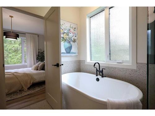 Meadow Ponds Drive, Rural Clearwater County, AB - Indoor Photo Showing Bathroom