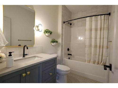 Meadow Ponds Drive, Rural Clearwater County, AB - Indoor Photo Showing Bathroom