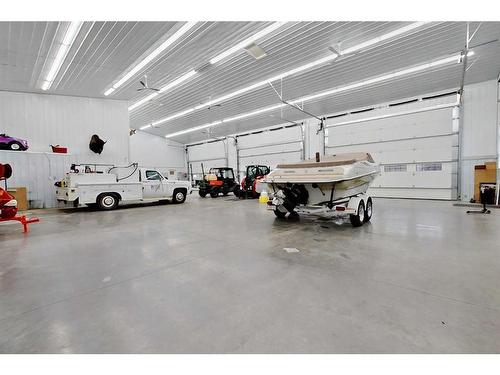 32244 Hwy 2A, Rural Mountain View County, AB - Indoor Photo Showing Garage