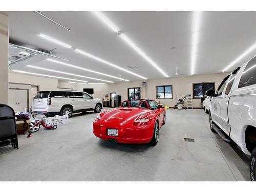 32244 Hwy 2A, Rural Mountain View County, AB - Indoor Photo Showing Garage