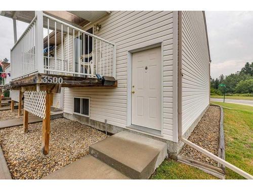 3502-3504-3508-3500 48 Avenue, Red Deer, AB - Outdoor With Exterior