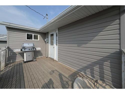 533 2Nd Avenue, Elnora, AB - Outdoor With Deck Patio Veranda With Exterior