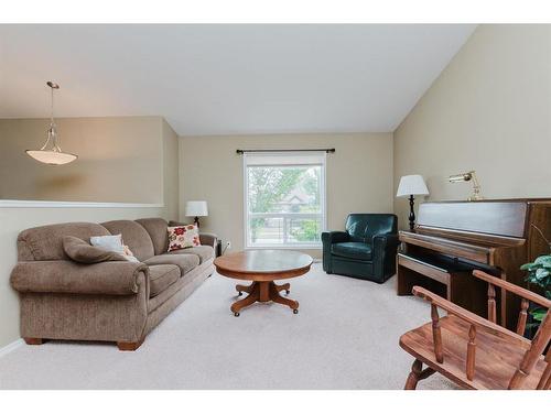 41 Inglewood Drive, Red Deer, AB - Indoor Photo Showing Living Room