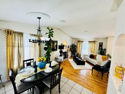 14 Langford Crescent, Red Deer, AB - Indoor Photo Showing Dining Room