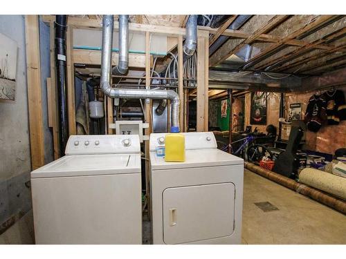 48 Chism Close, Red Deer, AB - Indoor Photo Showing Laundry Room