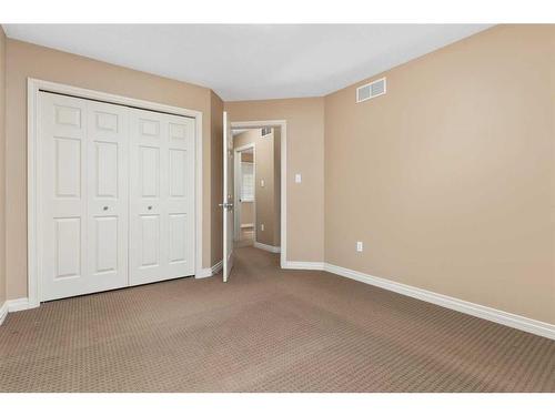 1-2614 11 Avenue, Wainwright, AB - Indoor Photo Showing Other Room