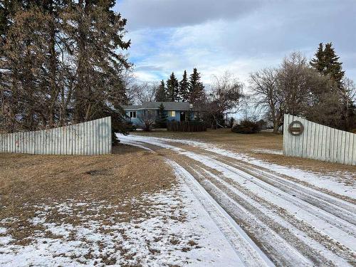 25566 Highway 42, Rural Red Deer County, AB - Outdoor