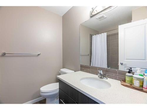 14-711 Beacon Hill Drive Drive, Fort Mcmurray, AB - Indoor Photo Showing Bathroom