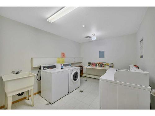 364-5140 62 Street, Red Deer, AB - Indoor Photo Showing Laundry Room