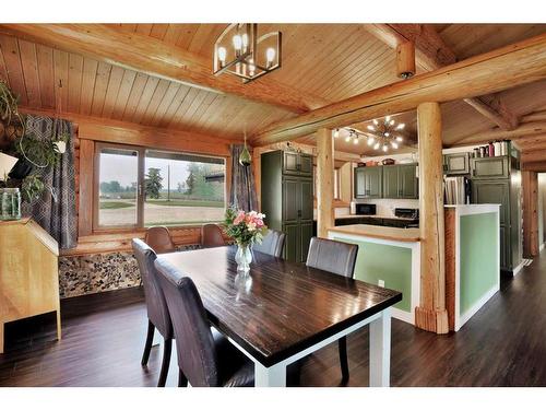 40419 Highway 20, Rural Lacombe County, AB - Indoor Photo Showing Dining Room