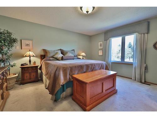 5215 67 Street, Ponoka, AB - Indoor Photo Showing Bedroom