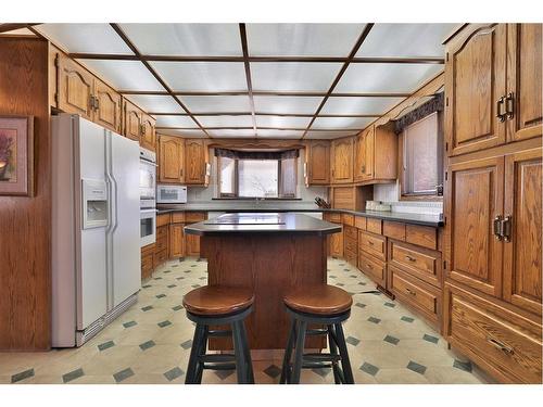 5215 67 Street, Ponoka, AB - Indoor Photo Showing Kitchen