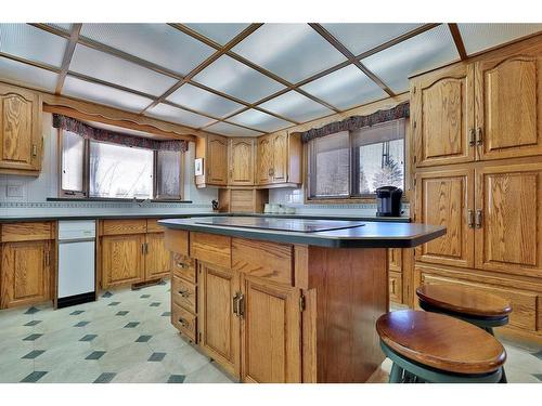 5215 67 Street, Ponoka, AB - Indoor Photo Showing Kitchen