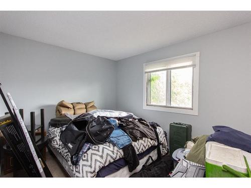 97 Card Crescent, Red Deer, AB - Indoor Photo Showing Bedroom