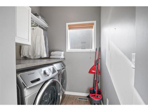 60 Jarvis Avenue, Red Deer, AB - Indoor Photo Showing Laundry Room