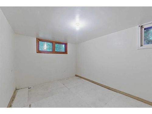 5305 48 Ave, Wetaskiwin, AB - Indoor Photo Showing Other Room