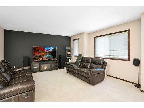 64 Daines Avenue, Red Deer, AB - Indoor Photo Showing Living Room