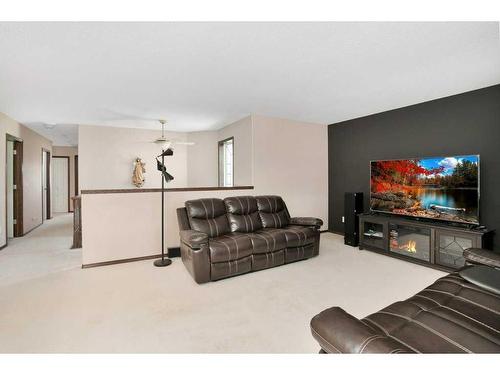 64 Daines Avenue, Red Deer, AB - Indoor Photo Showing Living Room