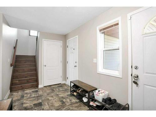 64 Daines Avenue, Red Deer, AB - Indoor Photo Showing Other Room