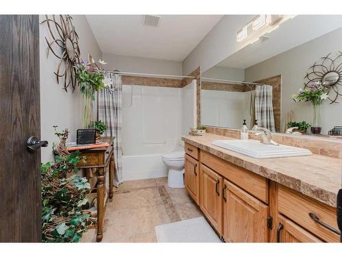 139 Armitage Close, Red Deer, AB - Indoor Photo Showing Bathroom