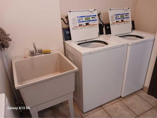 307-4405 48 Avenue, Red Deer, AB - Indoor Photo Showing Laundry Room