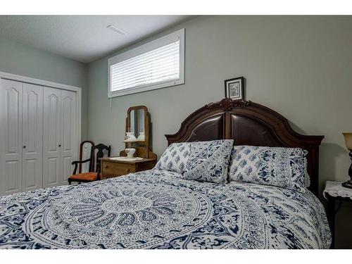 39 Daniel Crescent, Red Deer, AB - Indoor Photo Showing Bedroom