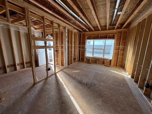 207 Lewiston Drive Ne, Calgary, AB - Indoor Photo Showing Other Room