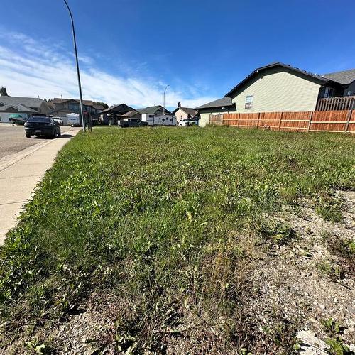 5802 44 Avenue, Rocky Mountain House, AB 