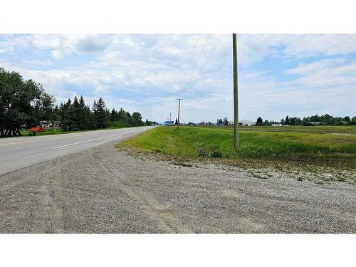 1200 Highway 584, Sundre, AB 