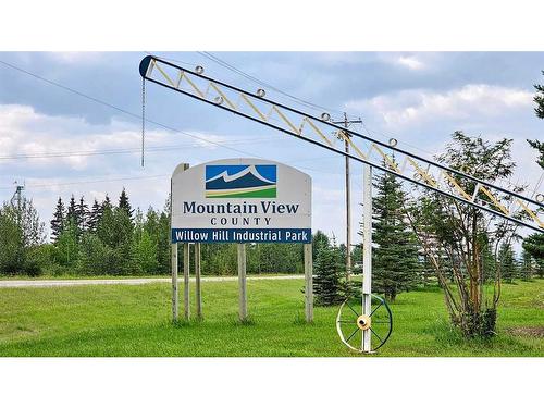 1200 Highway 584, Sundre, AB 