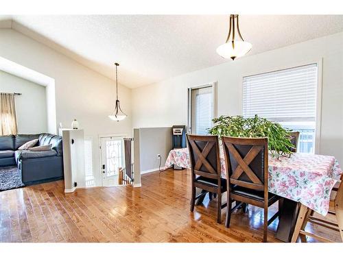 132 Oswald Close, Red Deer, AB - Indoor Photo Showing Dining Room